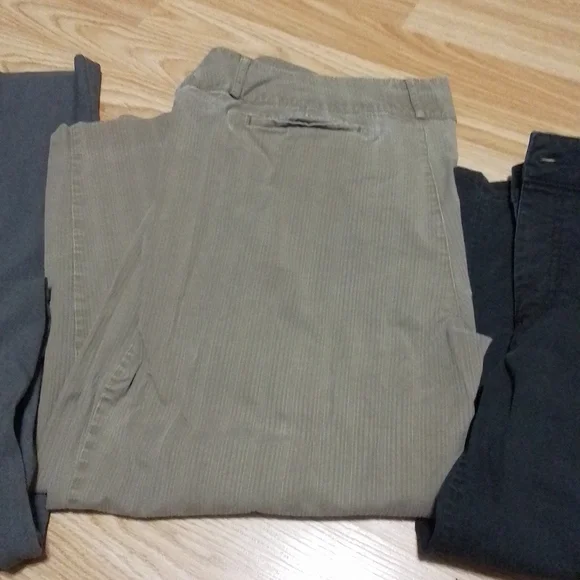 3 pairs ladies pants - Picture 3 of 8